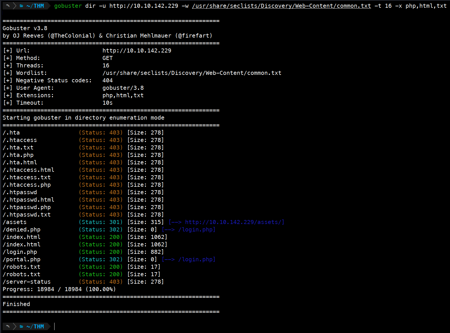 Captura salida gobuster, donde vemos un login.php y un robots.txt accesibles.
